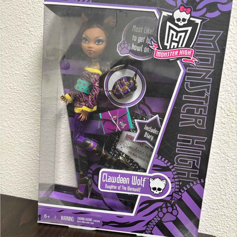 Clawdeen wolf